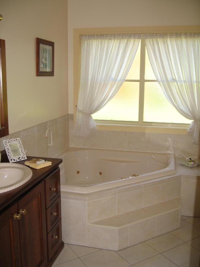 Pericoe Retreat Bed & Breakfast Dubbo Luaran gambar